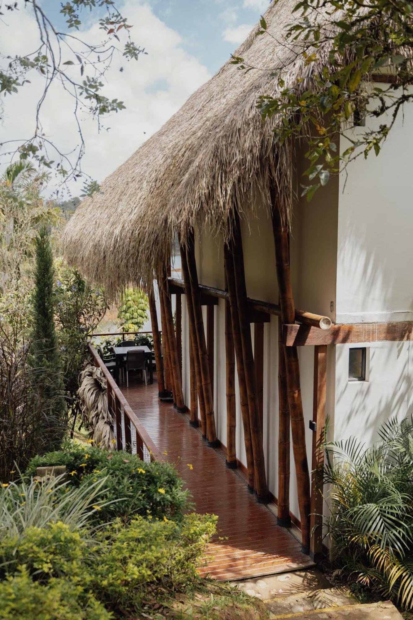 Ibuku Hotel Guatape - Chalets Zewnętrze zdjęcie