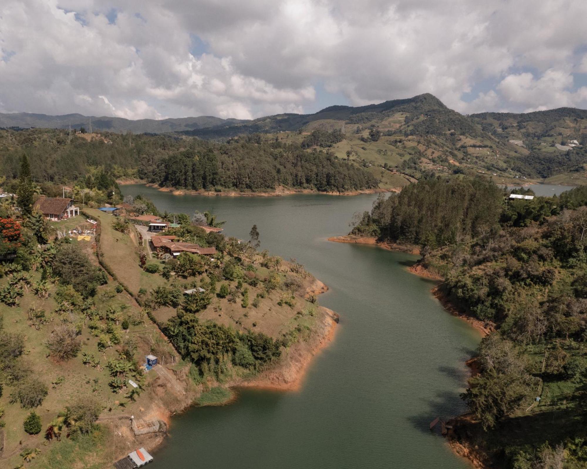 Ibuku Hotel Guatape - Chalets Zewnętrze zdjęcie